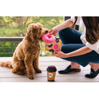 P.L.A.Y. Pup Cup Café žaislas spurga „Doughboy Donut“