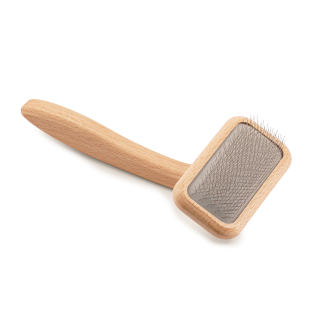 Starfire's small slicker brush